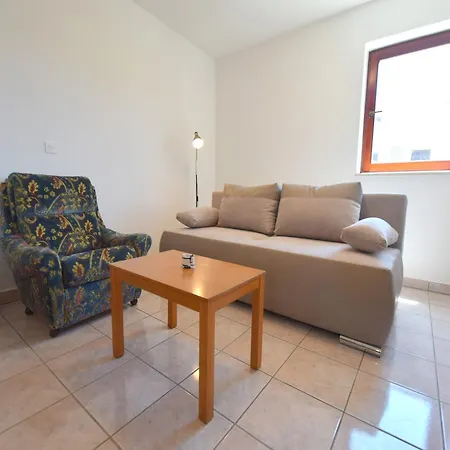 Apartment Ozren *