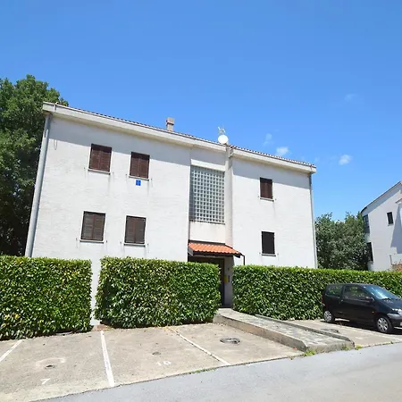 Apartment Ozren *